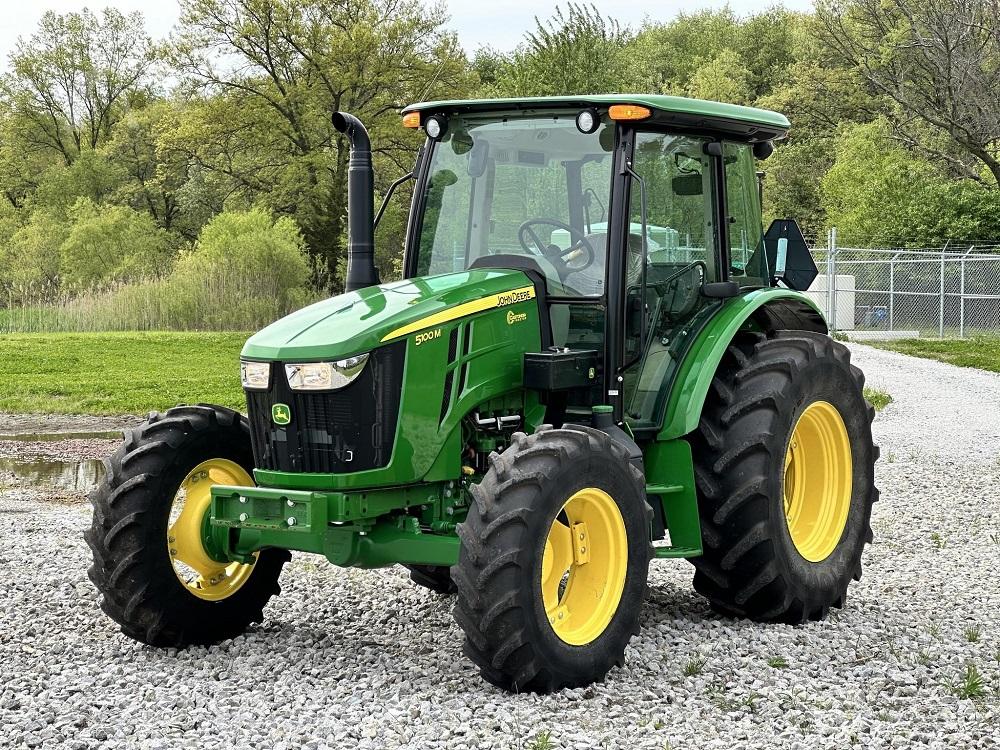 2018 JOHN DEERE 5100M